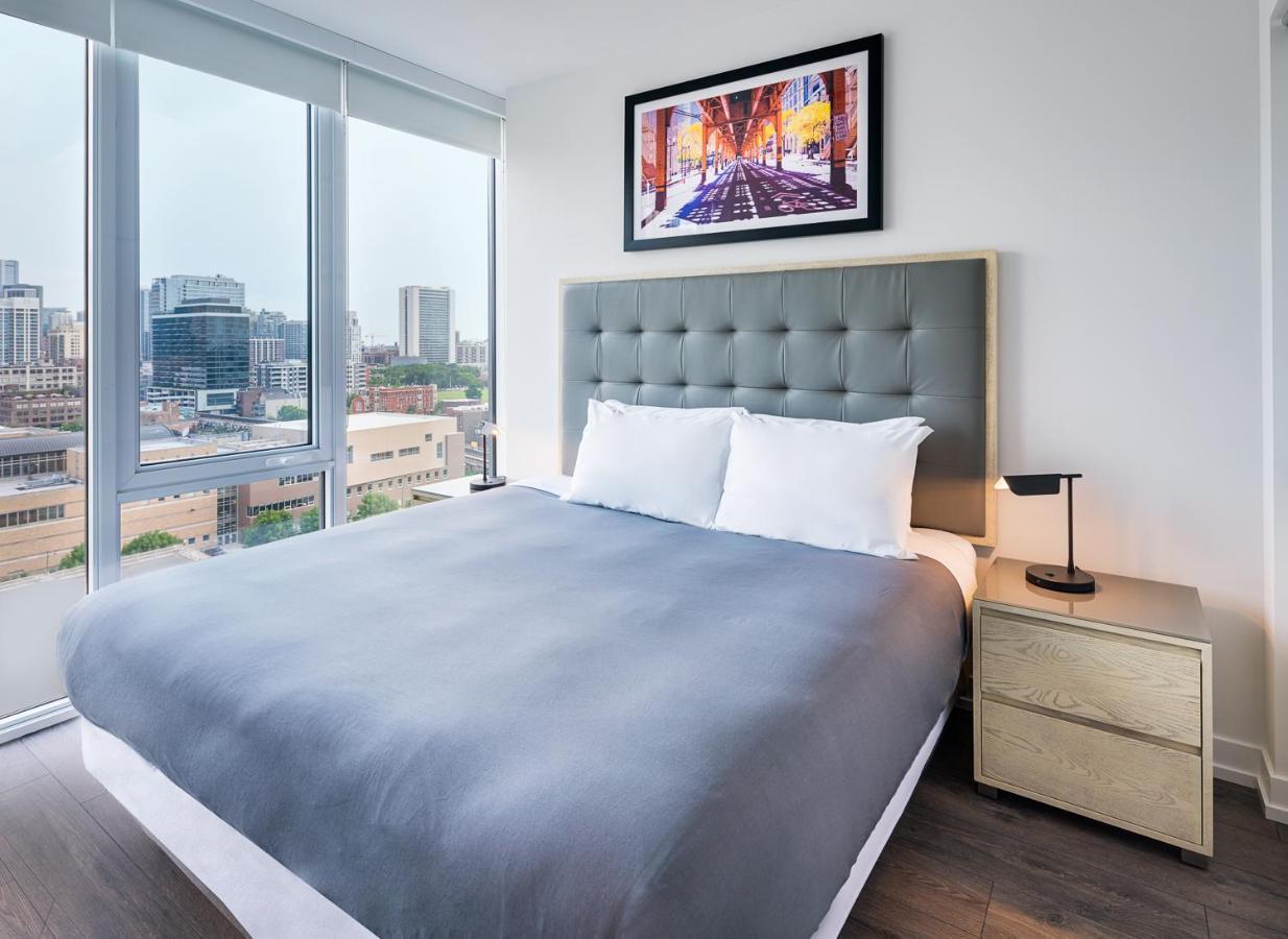Level Chicago - Old Town Hotel Bagian luar foto