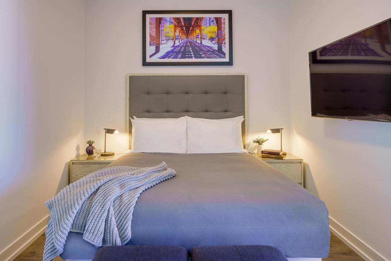 Level Chicago - Old Town Hotel Bagian luar foto