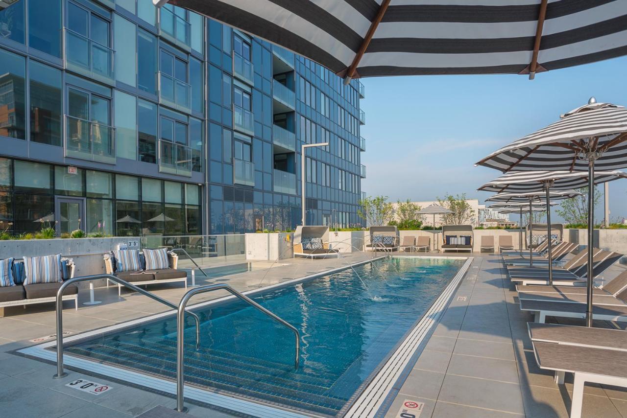 Level Chicago - Old Town Hotel Bagian luar foto