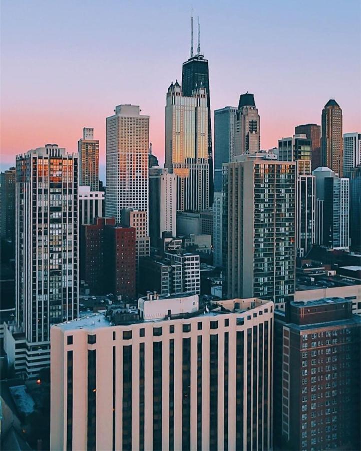 Level Chicago - Old Town Hotel Bagian luar foto
