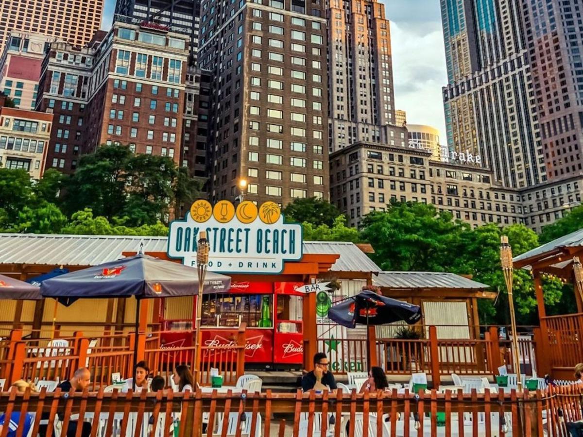 Level Chicago - Old Town Hotel Bagian luar foto