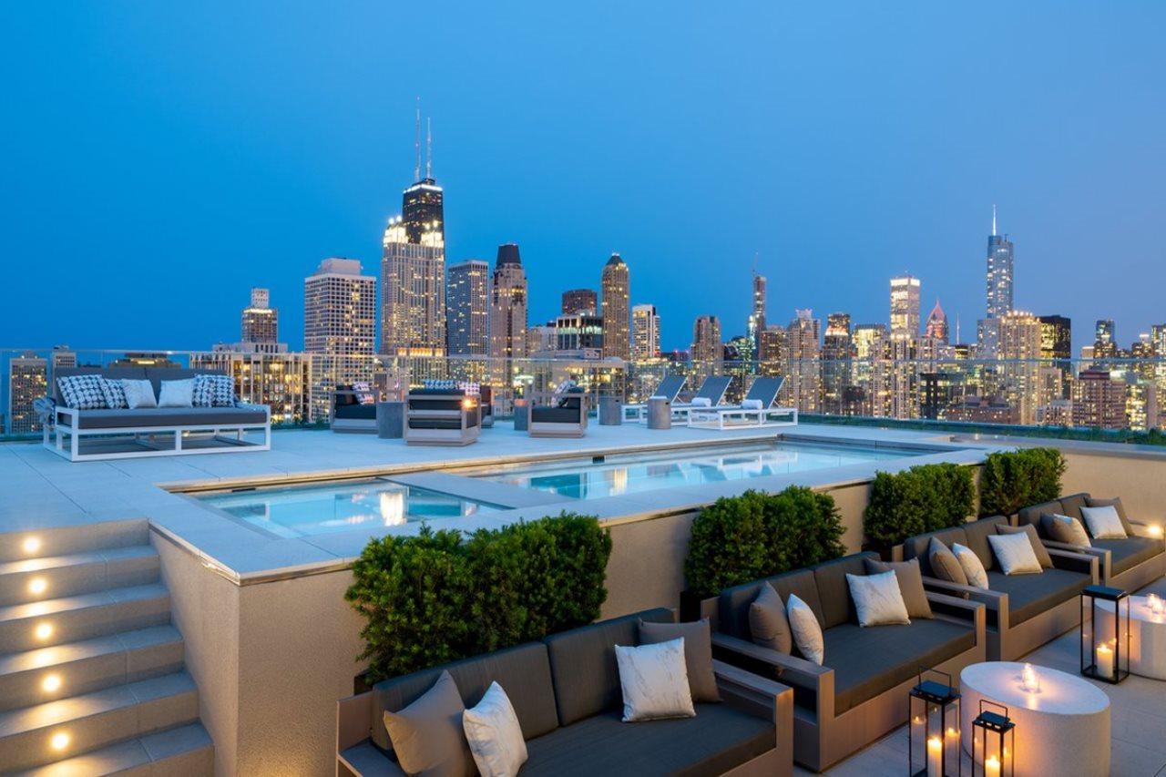 Level Chicago - Old Town Hotel Bagian luar foto