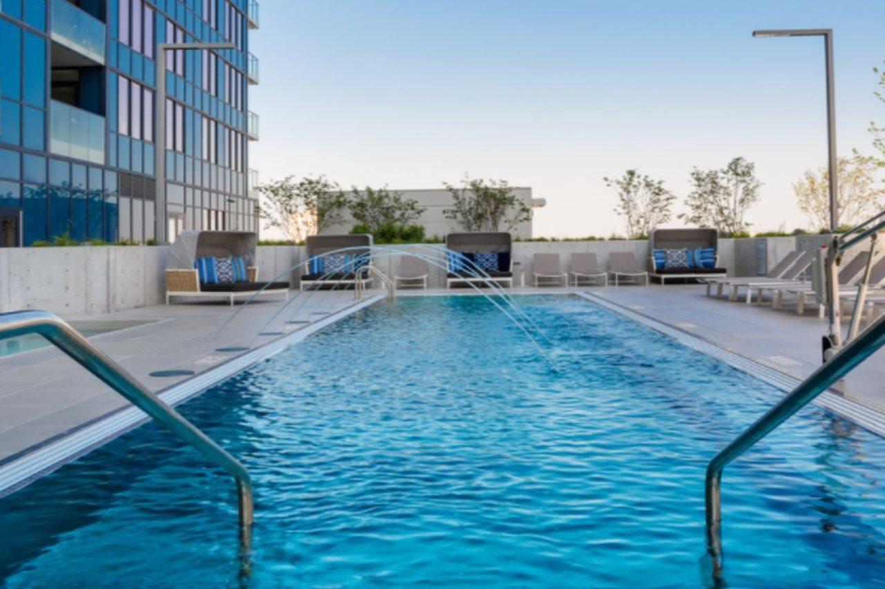 Level Chicago - Old Town Hotel Bagian luar foto